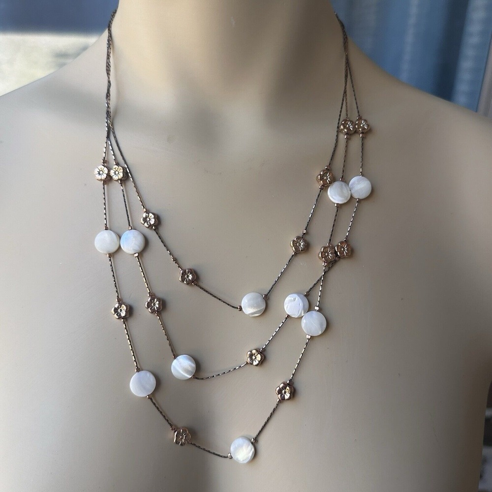 Vintage Charming Charlie Bead Necklace 20 Inch‎ Multi Strand MOP Shell Flowers